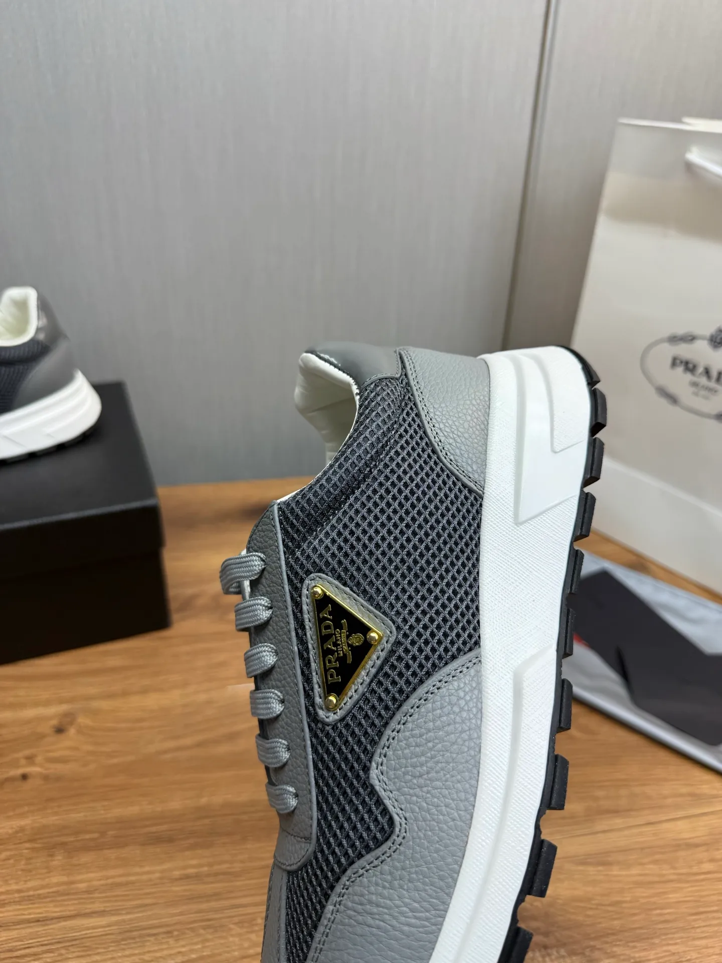 Men's shoes 💰780💰 [PRADA] Men's shoes are popular in the counter, official website synchronization, 1 high-quality shipment ✔️Original cowhide stitching breathable mesh + cowhide lining, 1🆚1 replica, original original bottom, 38-45 (38.45 custom-made, non-refundable)